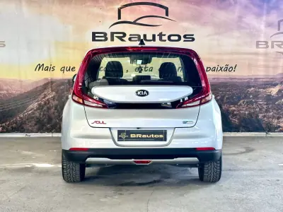 Kia e-Soul 2022 - 22900 EUR, 64656 km - AUTO.MOTO.pt - 64656km - foto 7 de 24