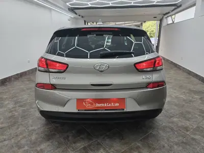 Hyundai i30 2019 - 14900 EUR, 43264 km - AUTO.MOTO.pt - 43264km - foto 7 de 33