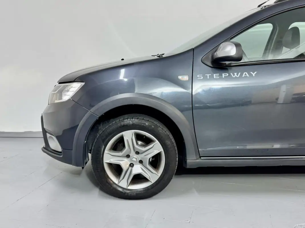 Dacia Logan MCV 2018 - 8750 EUR, 149000 km - AUTO.MOTO.pt - 149000km - foto 14 de 58