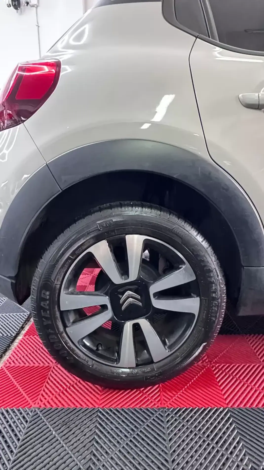 Citroën C3 2022 - 10900 EUR, 69000 km - AUTO.MOTO.pt - 69000km - foto 7 de 11
