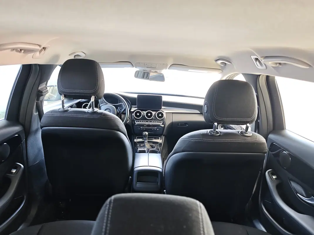 Mercedes-Benz C 200 2015 - 11500 EUR, 326000 km - AUTO.MOTO.pt - 326000km - foto 5 de 15