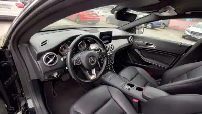 Mercedes-Benz CLA 200 2016 - 19999 EUR, 199000 km - AUTO.MOTO.pt - 199000km - foto 14 de 33