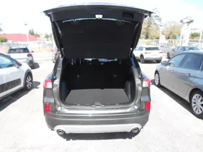 Ford Kuga 2022 - 21500 EUR, 31990 km - AUTO.MOTO.pt - 31990km - foto 8 de 14