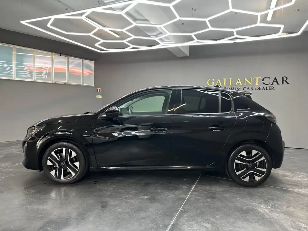 Peugeot 208 2024 - 16500 EUR, 65500 km - 65500km - foto 4 de 29