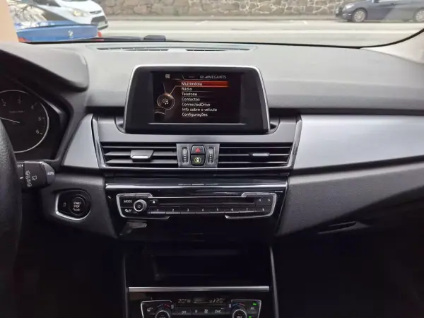 BMW 218 2014 - 8500 EUR, 490000 km - AUTO.MOTO.pt - 490000km - foto 29 de 33