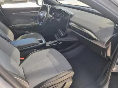 Renault Mégane E-Tech 2023 - 27750 EUR, 24000 km - 24000km - foto 10 de 14