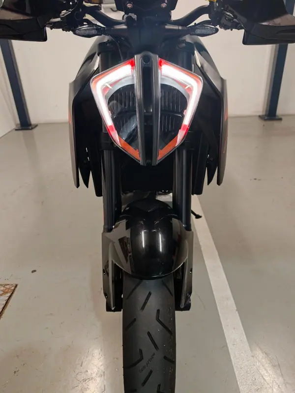 KTM 1290 Super Duke R 2017 — foto 3 de 9
