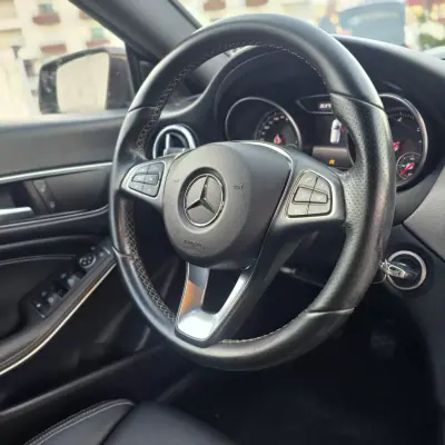 Mercedes-Benz CLA 180 2017 - 18950 EUR, 184855 km - AUTO.MOTO.pt - 184855km - foto 20 de 24