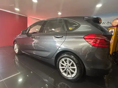 BMW 216 Active Tourer 2019 - 16750 EUR, 141064 km - AUTO.MOTO.pt - 141064km - foto 4 de 24