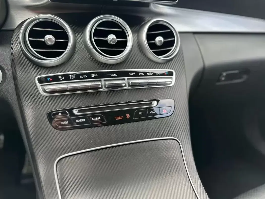 Mercedes-Benz C 250 2015 - 24450 EUR, 115000 km - AUTO.MOTO.pt - 115000km - foto 38 de 51