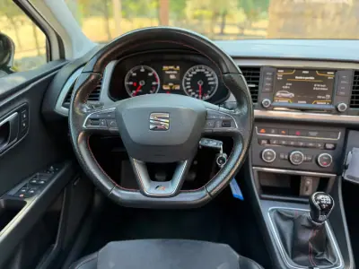 SEAT Leon ST 2016 - 16000 EUR, 188000 km - AUTO.MOTO.pt - 188000km - foto 18 de 26
