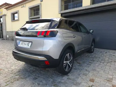 Peugeot 3008 2023 - 18990 EUR, 64989 km - 64989km - foto 6 de 18