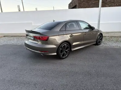 Audi A3 Limousine 2016 - 17000 EUR, 187641 km - AUTO.MOTO.pt - 187641km - foto 4 de 19