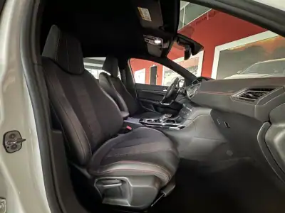 Peugeot 308 2020 - 18990 EUR, 63345 km - AUTO.MOTO.pt - 63345km - foto 13 de 21