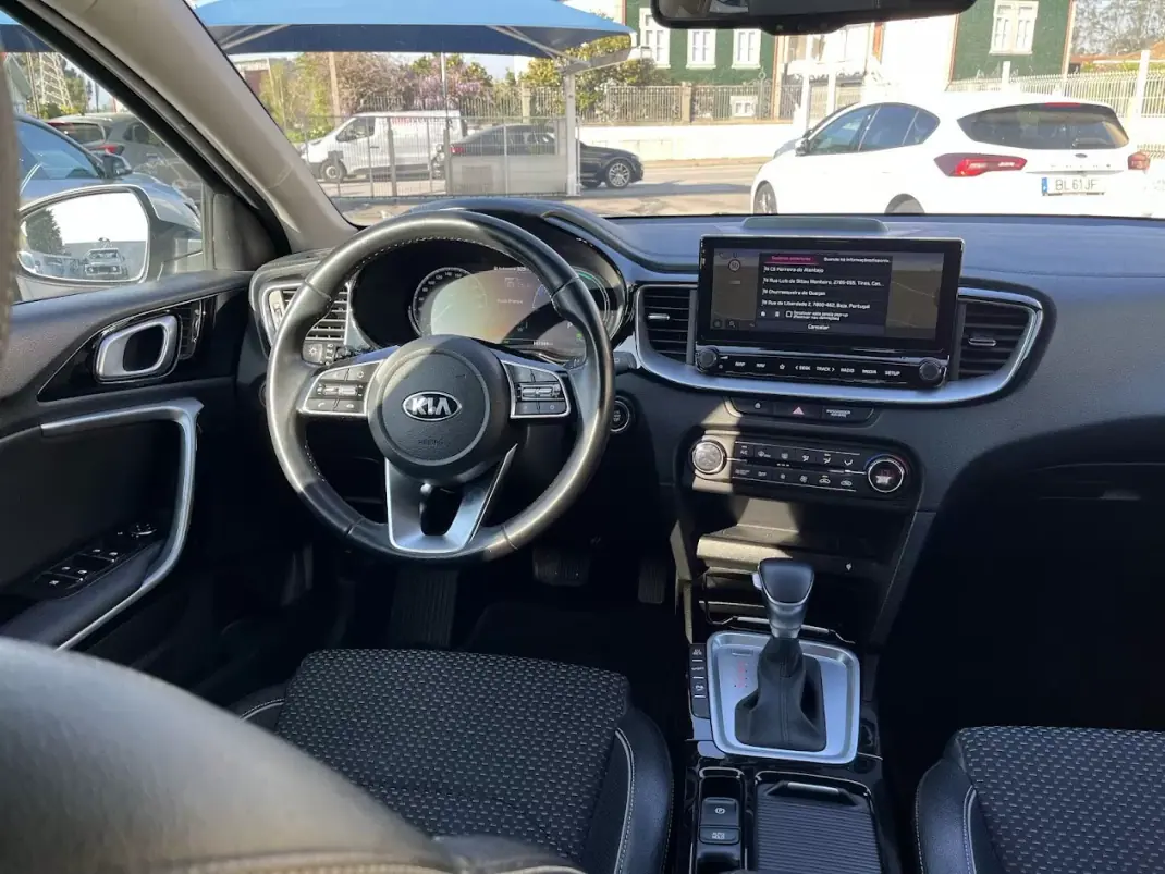 Kia XCeed 2021 - 16950 EUR, 147000 km - AUTO.MOTO.pt - 147000km - foto 11 de 33