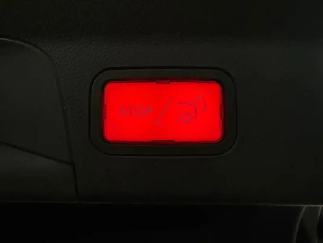 Mercedes-Benz GLC 300 2021 - 49500 EUR, 117200 km - 117200km - foto 21 de 21