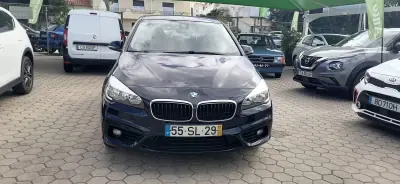 BMW 216 Active Tourer 2017 - 16600 EUR, 93120 km - AUTO.MOTO.pt - 93120km - foto 9 de 13