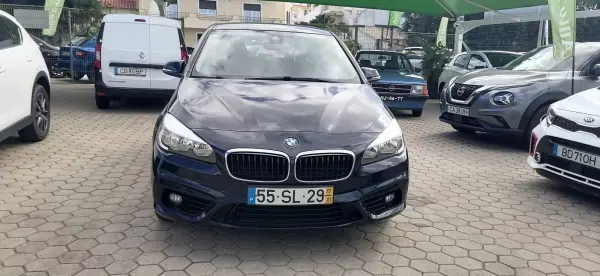 BMW 216 Active Tourer 2017 - 16600 EUR, 93120 km - AUTO.MOTO.pt - 93120km - foto 9 de 13