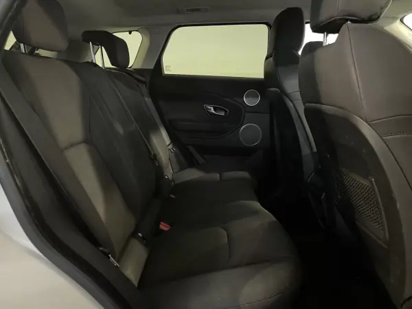 Land Rover Range Rover Evoque 2017 - 16950 EUR, 149900 km - AUTO.MOTO.pt - 149900km - foto 5 de 31