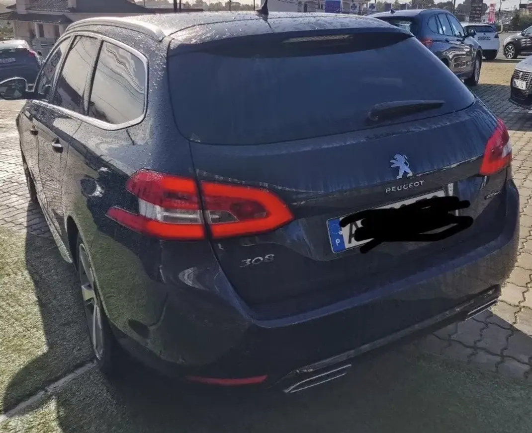 Peugeot 308 SW 2020 - 15900 EUR, 171000 km - AUTO.MOTO.pt - 171000km - foto 5 de 9