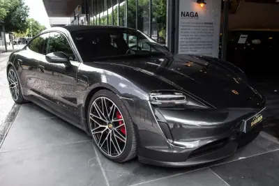 Porsche Taycan 2021 - 59890 EUR, 67644 km - AUTO.MOTO.pt - 67644km - foto 6 de 50