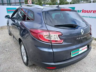 Renault Mégane Sport Tourer 2016 - 8950 EUR, 157317 km - AUTO.MOTO.pt - 157317km - foto 11 de 25
