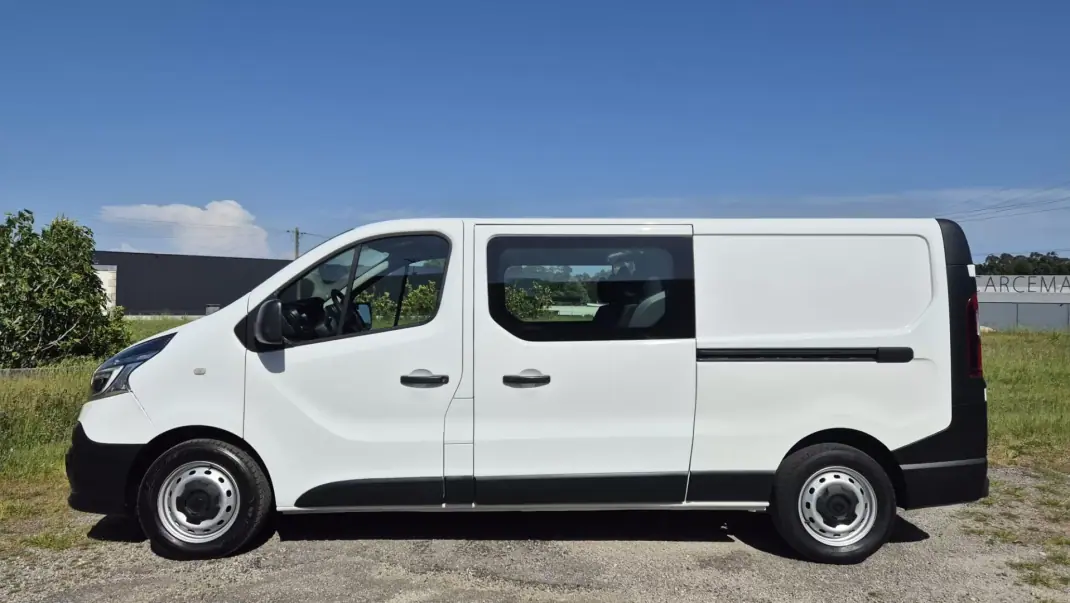 Renault Trafic 2.0 DCI L2 H1 2019 - 24900 EUR, 125914 km - AUTO.MOTO.pt - 125914km - foto 8 de 20
