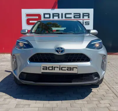 Toyota Yaris Cross 2022 - 22500 EUR, 102692 km - AUTO.MOTO.pt - 102692km - foto 2 de 27