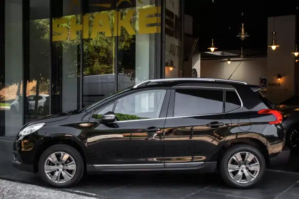 Peugeot 2008 2016 - 9890 EUR, 92329 km - 92329km - foto 2 de 31