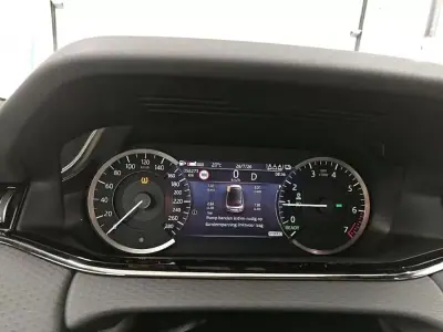 Land Rover Range Rover Evoque 2022 - 36900 EUR, 58273 km - AUTO.MOTO.pt - 58273km - foto 4 de 9