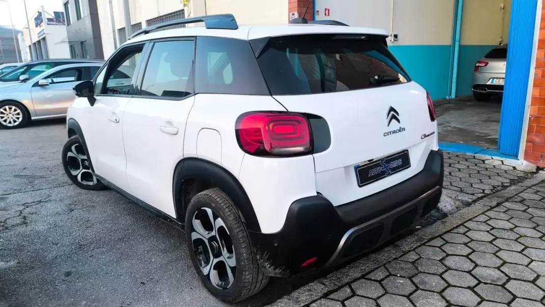 Citroën C3 Aircross 2019 - 11600 EUR, 94000 km - AUTO.MOTO.pt - 94000km - foto 2 de 17