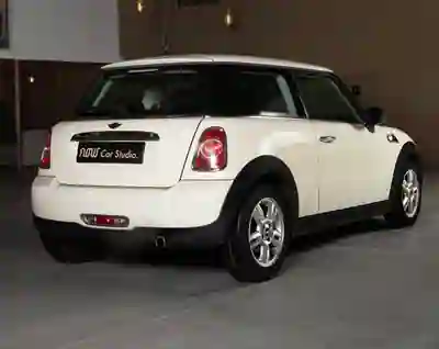 MINI One 2011 - 5500 EUR, 207000 km - AUTO.MOTO.pt - 207000km - foto 4 de 9