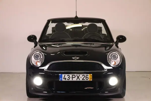 MINI John Cooper Works 2015 - 22950 EUR, 65169 km - AUTO.MOTO.pt - 65169km - foto 2 de 50