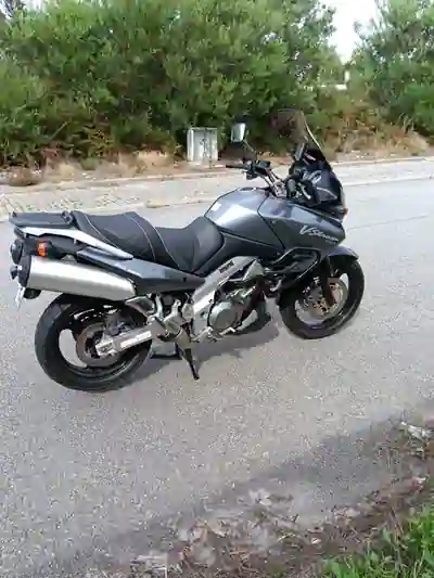 Suzuki V-Strom 1000 2002 — foto 2 de 10