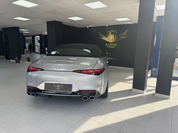 Mercedes-Benz SL 43 AMG 2024 - 125000 EUR, 12500 km - AUTO.MOTO.pt - 12500km - foto 11 de 40