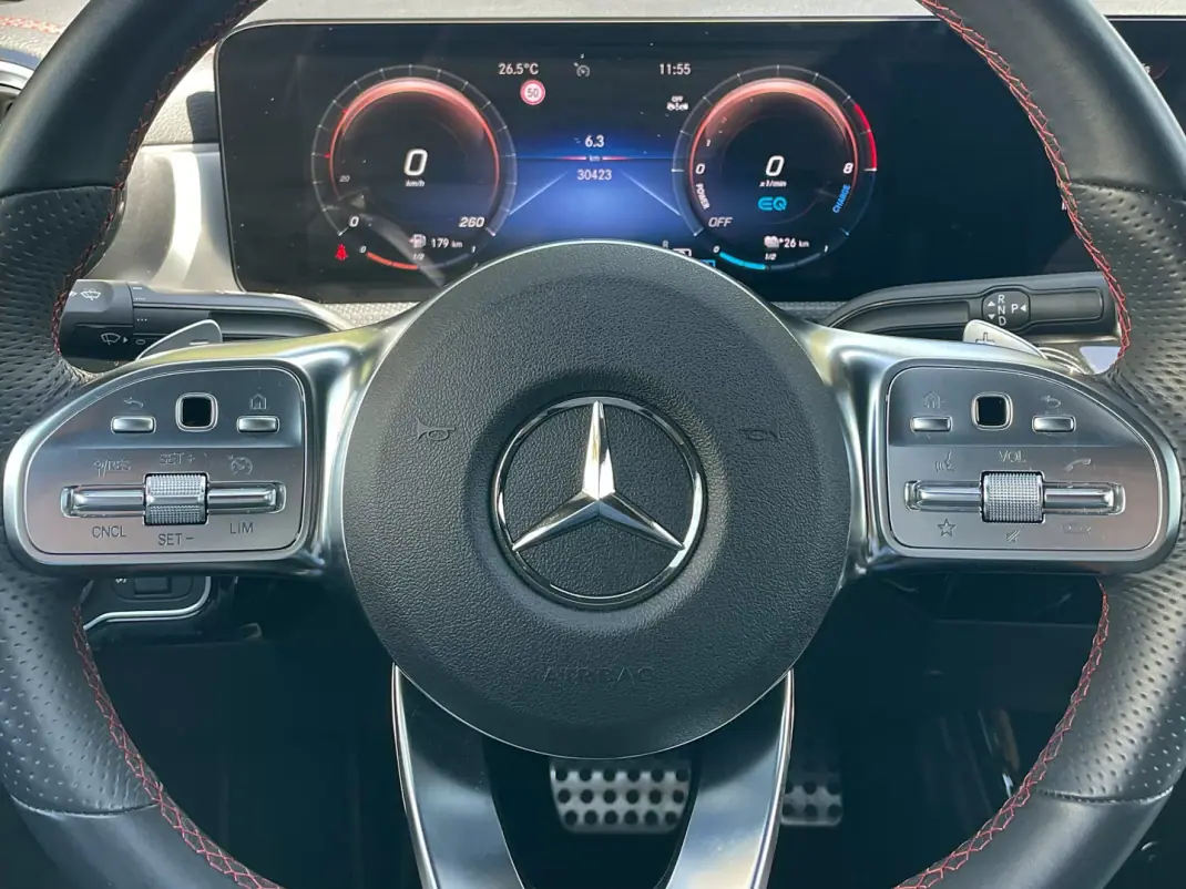 Mercedes-Benz CLA 250 2023 - 36900 EUR, 30000 km - AUTO.MOTO.pt - 30000km - foto 29 de 33