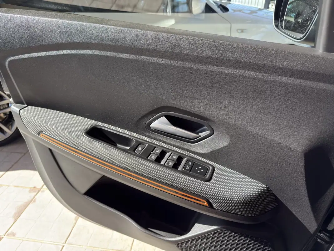 Dacia Sandero 2021 - 12950 EUR, 82532 km - 82532km - foto 14 de 28