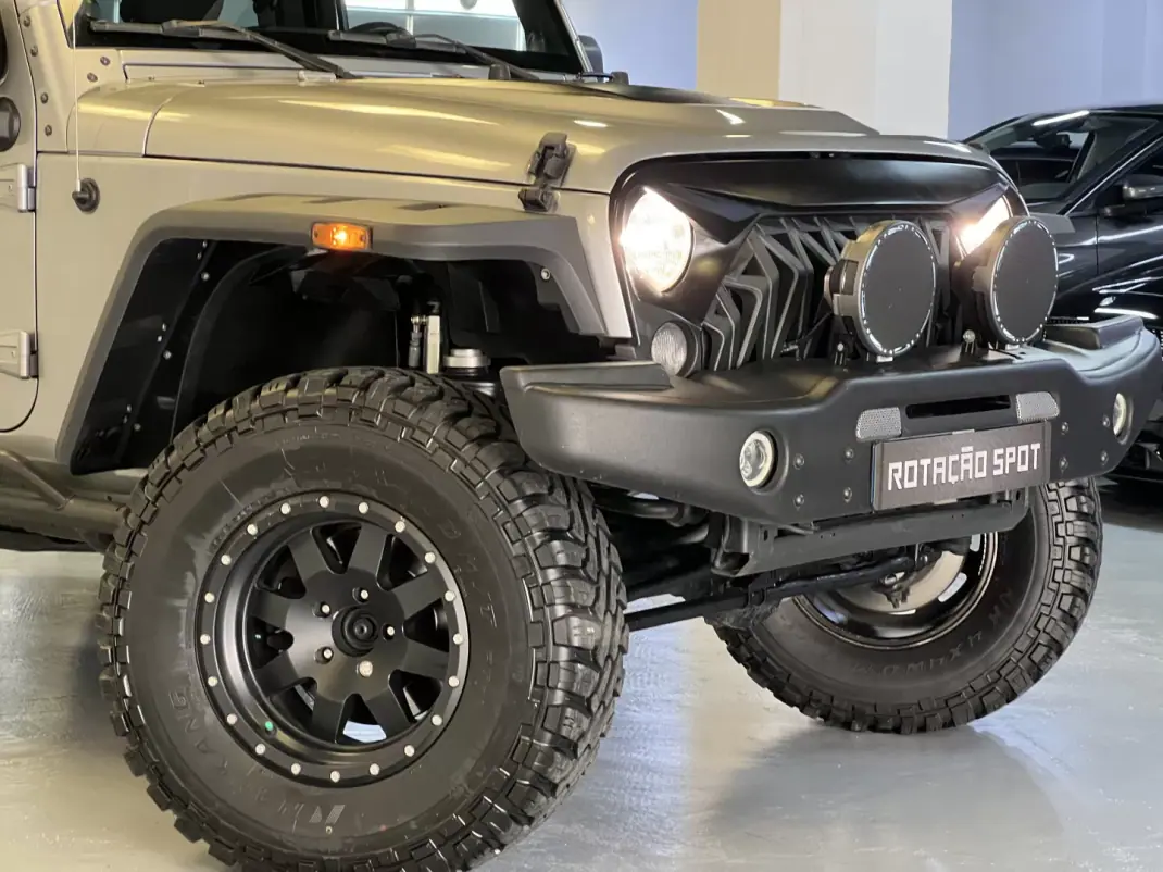Jeep Wrangler 2014 - 39990 EUR, 115000 km - AUTO.MOTO.pt - 115000km - foto 22 de 54