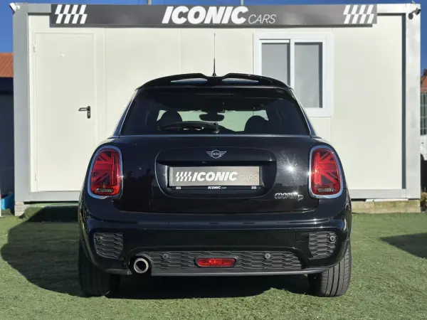 MINI 5 Portas 2019 - 15790 EUR, 179000 km - AUTO.MOTO.pt - 179000km - foto 6 de 39