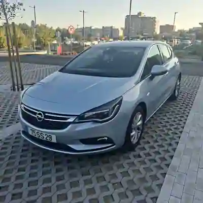 Opel Astra 2017 - 10500 EUR, 200000 km - AUTO.MOTO.pt - 200000km - foto 3 de 15
