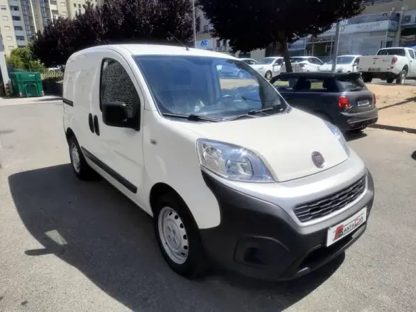 Fiat FIORINO 1.3 MULTIJET 2019 - 9480 EUR, 157000 km - AUTO.MOTO.pt - 157000km - foto 5 de 24