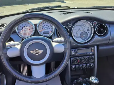 MINI 2005 - 6500 EUR, 141860 km - AUTO.MOTO.pt - 141860km - foto 13 de 45