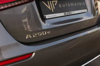 Mercedes-Benz A 250 2022 - 25000 EUR, 124440 km - AUTO.MOTO.pt - 124440km - foto 5 de 24