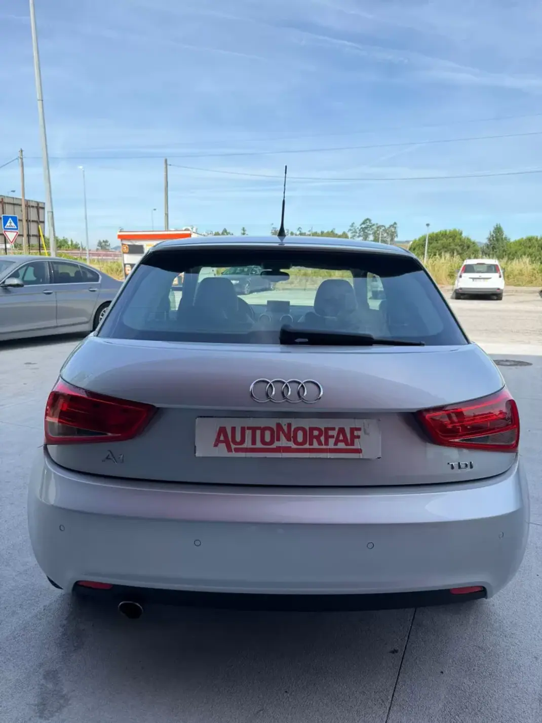 Audi A1 2012 - 10000 EUR, 252568 km - 252568km - foto 5 de 17