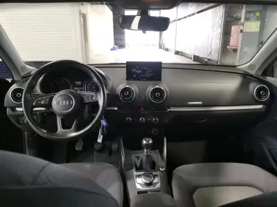 Audi A3 Sportback 2018 - 15650 EUR, 163117 km - 163117km - foto 10 de 13