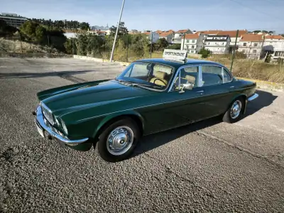 Jaguar XJ6 1976 - 24950 EUR, 47777 km - AUTO.MOTO.pt - 47777km - foto 21 de 60