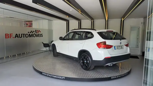 BMW X1 2009 - 13900 EUR, 234438 km - AUTO.MOTO.pt - 234438km - foto 16 de 59