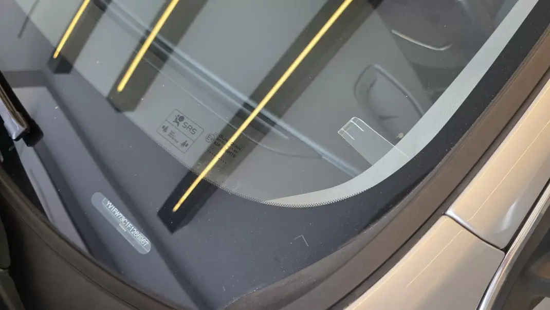 Volvo V60 2015 - 11900 EUR, 314478 km - AUTO.MOTO.pt - 314478km - foto 23 de 60