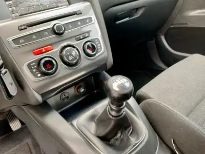 Citroën C4 2016 - 10900 EUR, 147000 km - AUTO.MOTO.pt - 147000km - foto 6 de 19