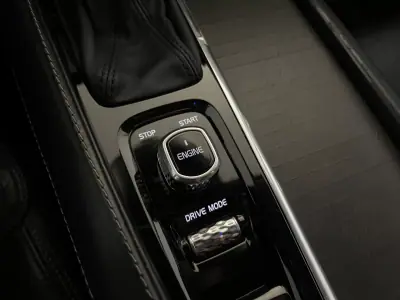 Volvo V90 Cross Country 2017 - 23500 EUR, 213000 km - AUTO.MOTO.pt - 213000km - foto 36 de 44